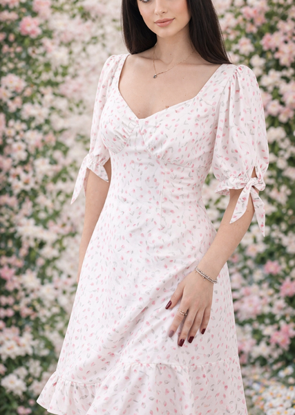 Rosalie Dream &ndash; Romantyczna Sukienka Mini z Efektownymi Plecami, Dostępny, XS